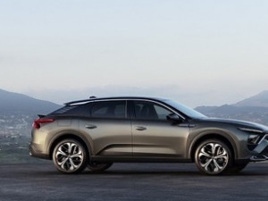 Представлен Citroen C5 X